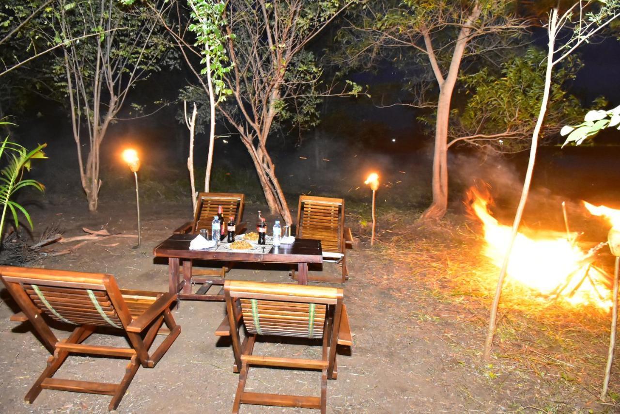 Canal Side Safari Resort اوداوالاوي المظهر الخارجي الصورة